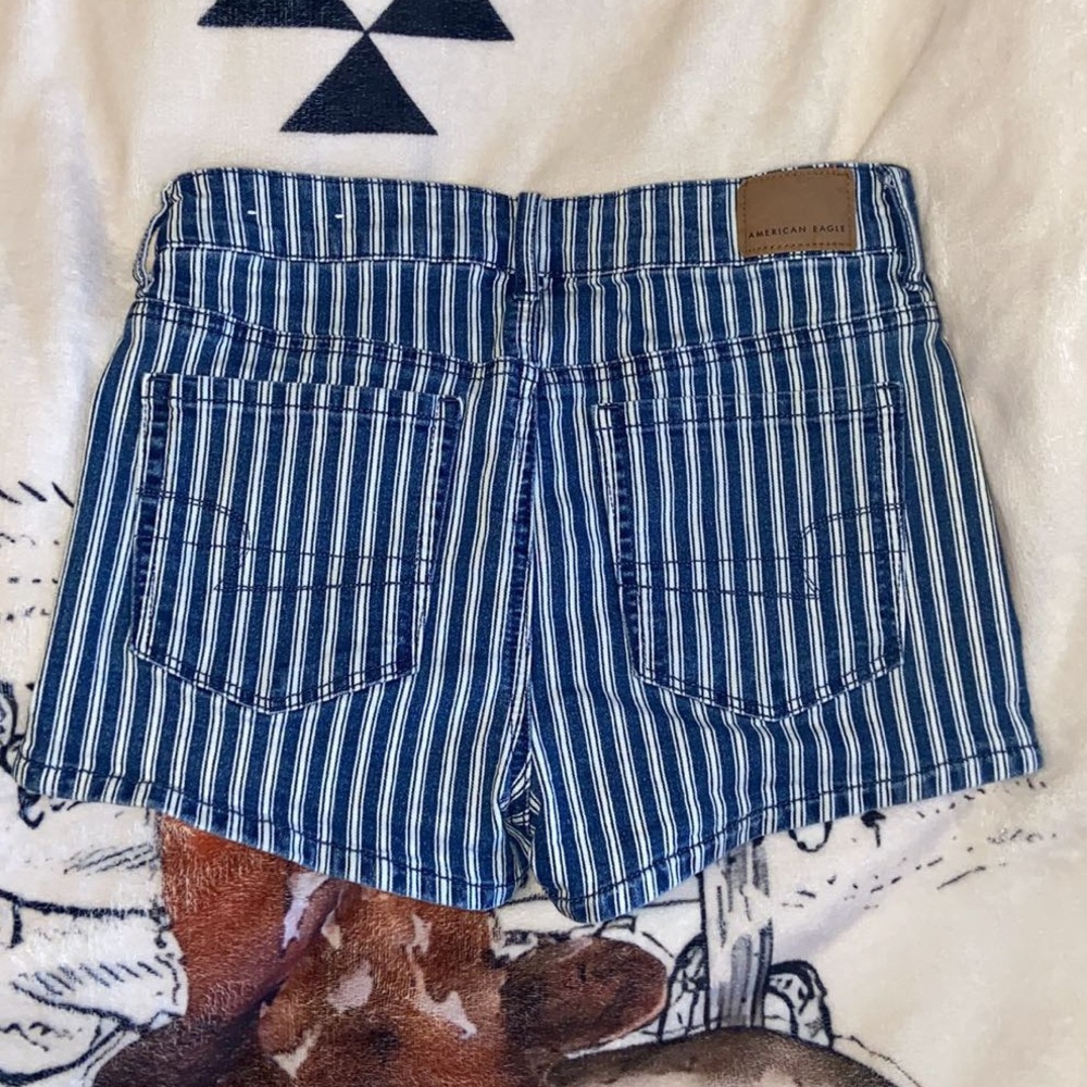 American Eagle Outfitters pinstripe Jean shorts - Picture 2 of 5